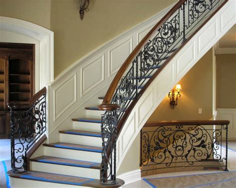 Homeadvisor's iron railing cost guide provides average prices per foot for materials and installation of wrought iron railings, spindles and balusters. Wrought Iron Stair Railings Interior — Home Decor