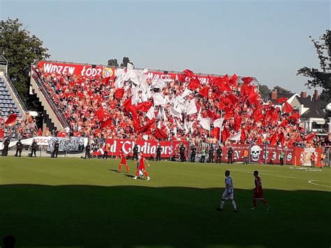 Rts widzew łódź full name rts widzew łódź nickname(s) the red army (czerwona armia), rulers of fiber city (władcy miasta włókniarzy), team with character (drużyna z charakterem). II liga. Widzew Łódź pokonał Sokoła Ostróda i awansował do ...