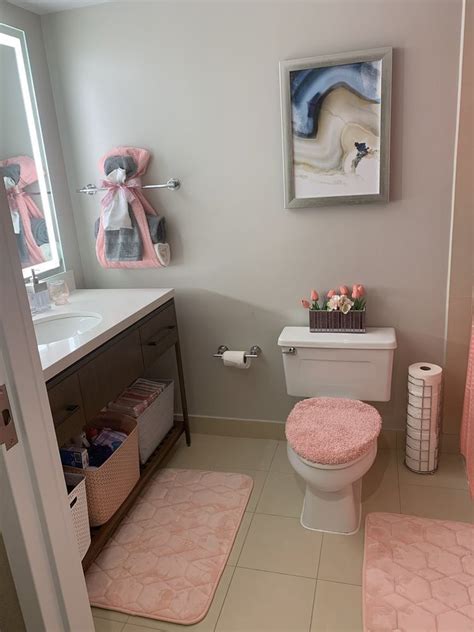 𝘁𝗵𝗲𝗰𝗵𝗮𝗻𝗲𝗹𝗽𝗿𝗶𝗻𝘁 🦋 in 2020 | Bathroom decor apartment, Restroom decor