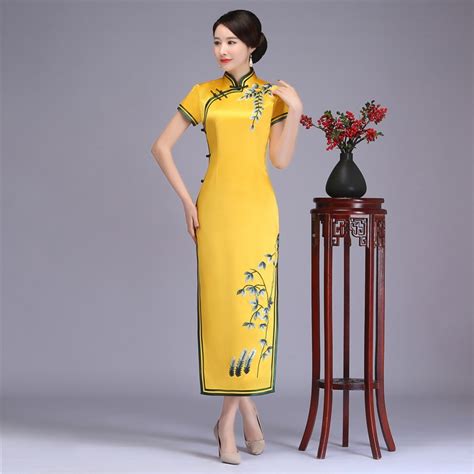 Yellow Embroidery Flower Lady Qipao Chinese Vintage Mandarin Collar