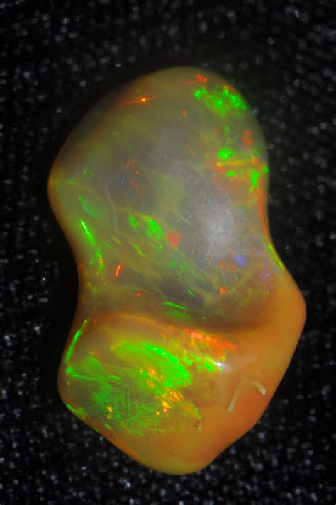 883ct Large Welo Bright Solid Natural Ethiopian Opal