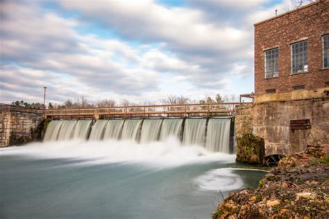 These 10 Arkansas Dams Are Incredible