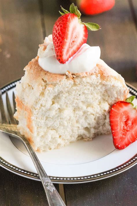 Add the cake flour and salt to the food processor. Healthy Angel Food Cake | Recipe (With images) | Angel ...