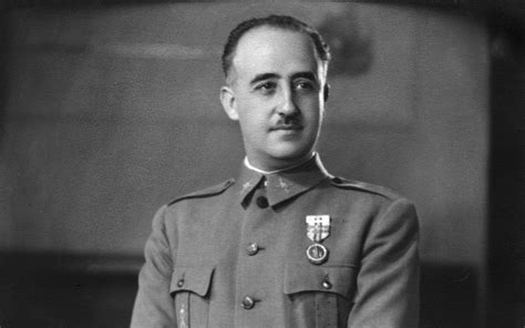 Mateusz Wesołowski Na Temat Generała Francisco Franco Niezłomny