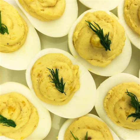 Simple Classic Deviled Eggs Recipe Tasteandcraze