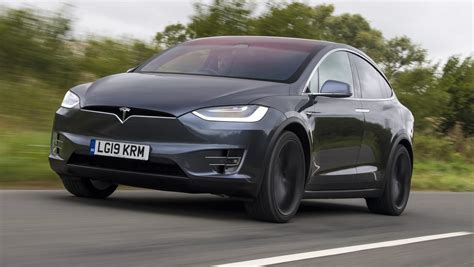 Tesla Model X Suv Review 2023 Carbuyer