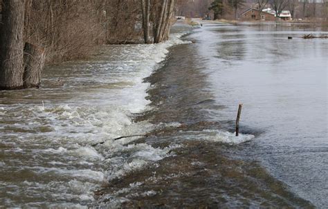 Muskegon Morning Weather Report Flood Warning Remains For Area 50 Degrees Expected