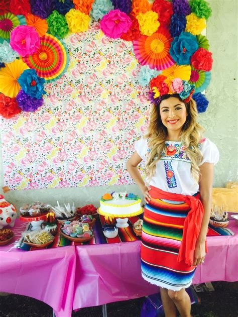 So shake those maracas and dance to the beat of these favor… 1000+ ideas about Mexican Party Decorations on Pinterest ...