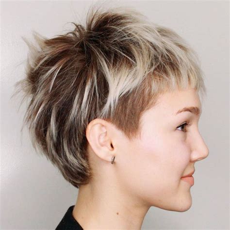 Pixie Haircuts With Bangs 50 Terrific Tapers With Images Haircuts