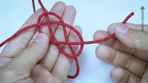 How To Tie A Decorative Paracord Chinese Button Knot Youtube