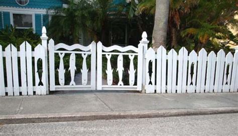 All Things Ruffnerian A Design Blog And More Fun Florida Fences