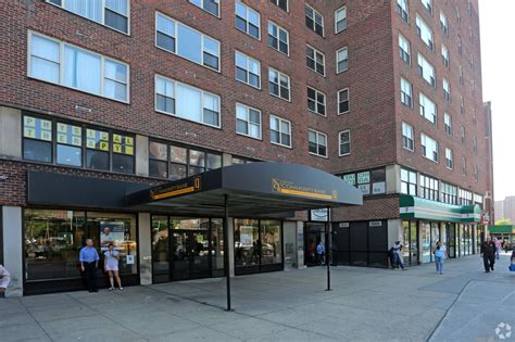 107 40 Queens Blvd Forest Hills Ny 11375 Retail Property For Lease