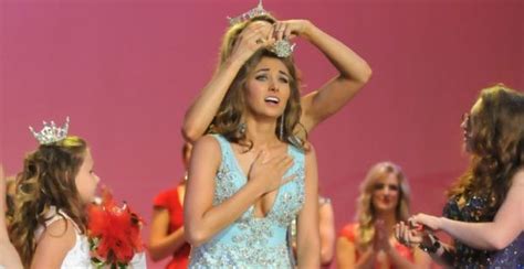 Mackenzie Bart Crowned Miss Ohio 2014