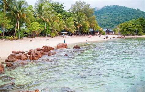 Böylece yoğun geçen bir günün ardından dinlenip tazelenebileceksiniz. Coral View Island Resort. Fijn plekje aan het strand van ...