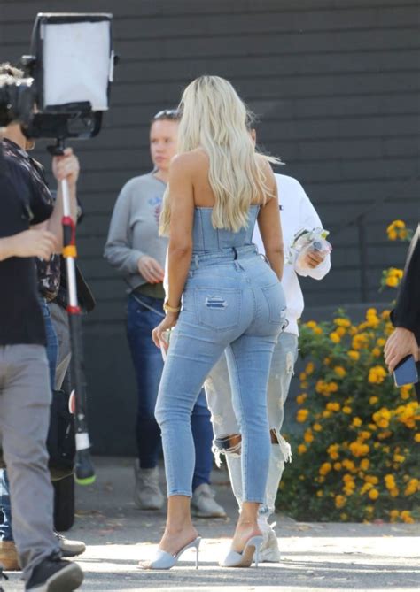 Khloé Kardashian Sexy Pictures Wearing Jeans The Fappening Tv