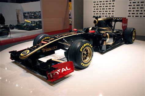 Formula 1 is coming to rocket league! Formula 1: Lotus Cars - We Need Fun