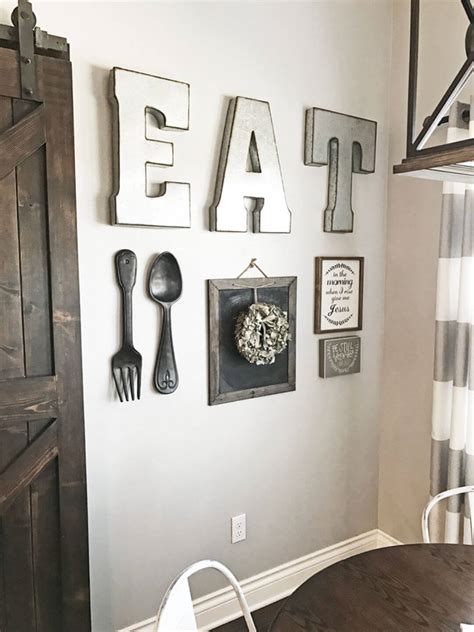Handpicked kitchen wall decor ideas from experts on contemporary, rustic farmhouse, bare brick walls. 45+ Best Kitchen Wall Decor Ideas and Designs for 2021