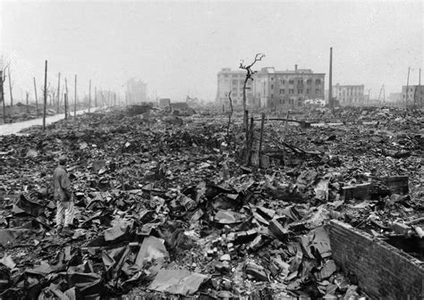 Opinion Obamas Visit Renewing The Debate Over Hiroshima The New