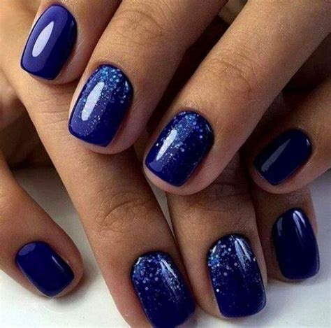 44 Most Beautiful Nail Designs To Try This Winter Blue