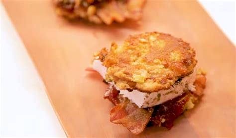 What To Do With Thanksgiving Leftovers Bacon Turkey Stuffing Sandwich