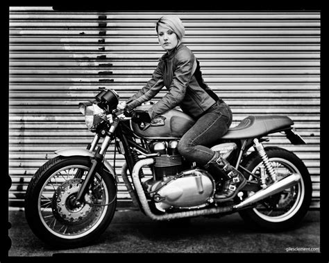 Girls On Motorcycles Pics And Comments Page 78 Triumph Forum Triumph Rat Motorcycle Forums