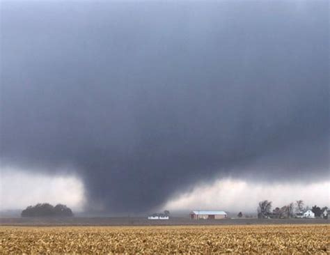 Damaging Storms Sweep Through Midwest Photos Abc News