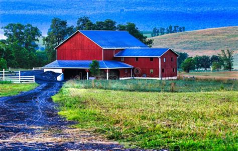 Pennsylvania Red Barn Stock Photo Image Of Daylight 225817130