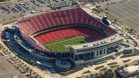 Here is what nfl stadium capacity is expected to look like this week as the league is allowing each of its 32 teams which nfl stadiums, teams will allow fans at games in week 17 of the 2020 season? 06/29/16 - Kansas City - Arrowhead Stadium - 2016 Tour ...