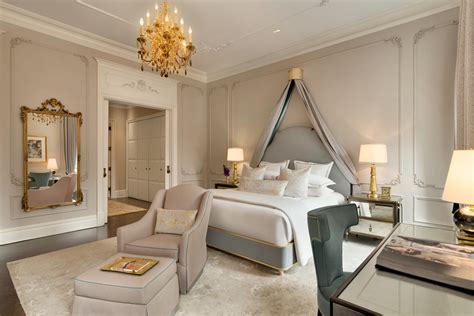 Offering an outdoor swimming pool and views of the garden, the platinum hotel & suites is situated close to melaka straits mosque. The most expensive hotel suites around the world for 2018