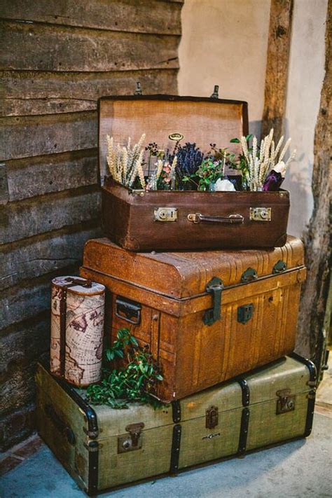 It aired on mbc every monday and tuesday at 22:00 (kst) from september 26 to november 15, 2016 for 16 episodes. Top 20 Vintage Suitcase Wedding Decor Ideas | Roses & Rings