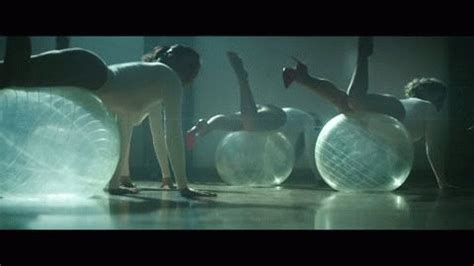 GIFs Kylie Minogue S New Vid Proves Sex Is A Good Workout