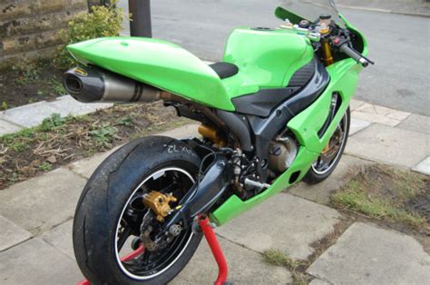 Kawasaki Zx6r Race Track Bike 2005 636