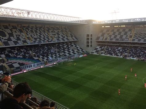 Use the map controls to rotate and zoom the boavista stadium view. Estadio do Bessa Seculo XXI (Porto, Portugal): Top Tips ...