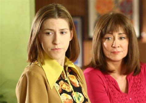 ‘the Middle Spinoff Not Going Forward At Abc — Eden Sher As Sue Heck