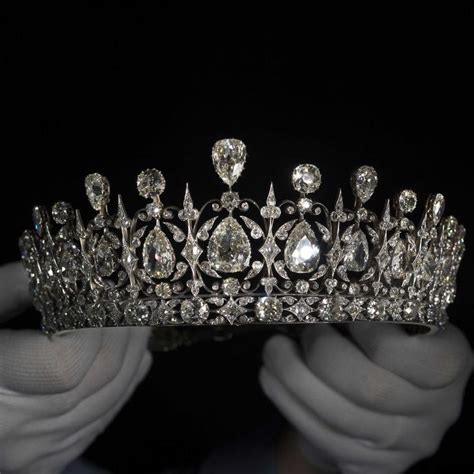 The Official Tiara Gallery The Jewellery Editor