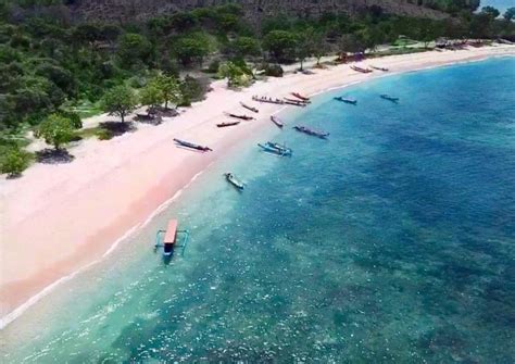 Guided Day Trip To Pink Beach Lombok Adventure