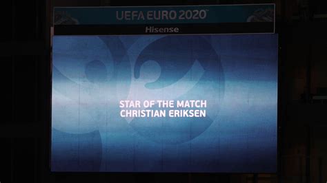Wikipedia erklärte dänischen fußballer eriksen für tot, während er um sein leben kämpfte. EURO 2020 News: UEFA kürt Christian Eriksen zum Spieler ...