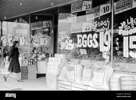 Grocery Store Sale Signs 1940 Stock Photo Alamy