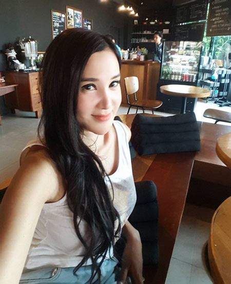 อัพเดท ข่าว จากทั่วทุกมุมโลก, ผลบอลโลก, ข่าวบันเทิง, การเงิน. ชมพัฒนาการความงาม เปิ้ล ไอริณ ก่อนศัลยกรรม-ปัจจุบัน มาไกล ...