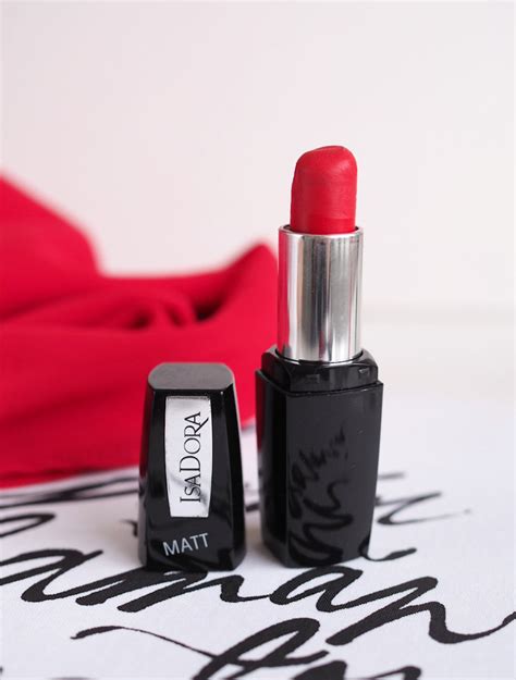 6 X The Perfect Red Lipstick Charlotta Eve