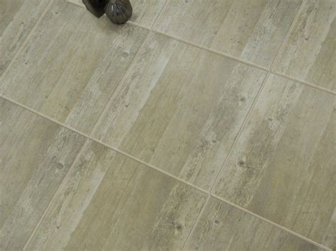 Brown, blonde, white, gray, copper Pin by Ms M on Leefareas | Ceramic floor tile, Light oak ...