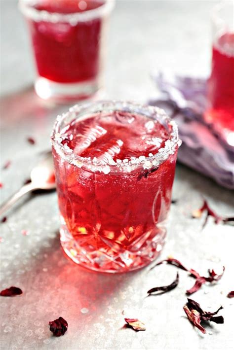 If you can't find the fraise de bols you could use another liqueur like crème de cassis. 23 Champagne Cocktails For The Best NYE Ever | Food, Champagne cocktail, Champagne cocktails ...