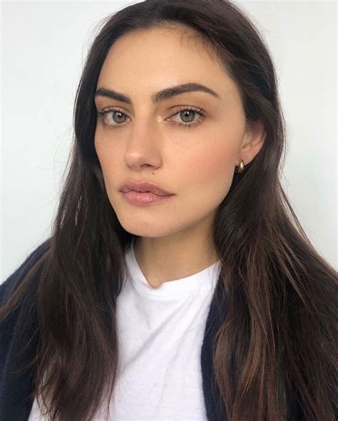 Picture Of Phoebe Tonkin
