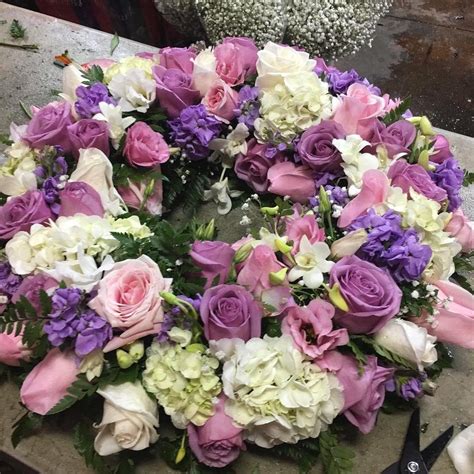 Funeral Wreath Mireyasflowers In California Flower Mall Wholesale