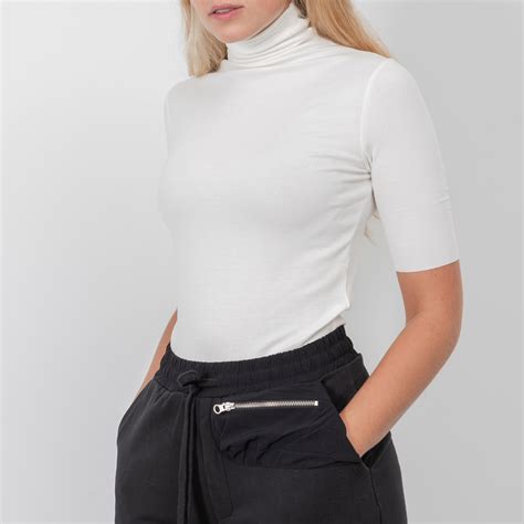 White Ribbed Turtleneck Top Wolfensson