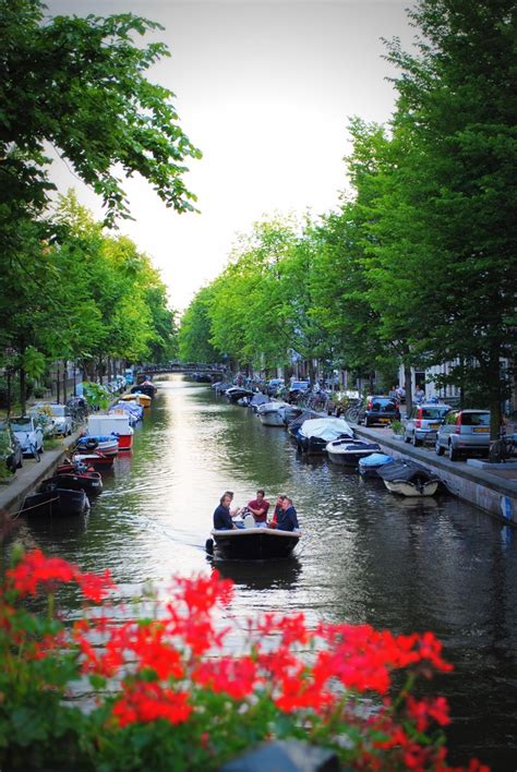 Stunning Photos Of Amsterdam In Spring