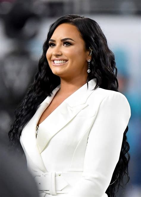 The Foundation Behind Demi Lovatos Flawless Super Bowl Skin Beautycrew