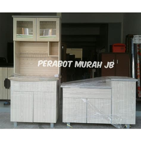 Melainkan ia juga bisa berfungsi sebagai desain interior yang akan memperindah tampilan rumah. Kabinet Dapur Pasang Siap Murah Johor | Desainrumahid.com