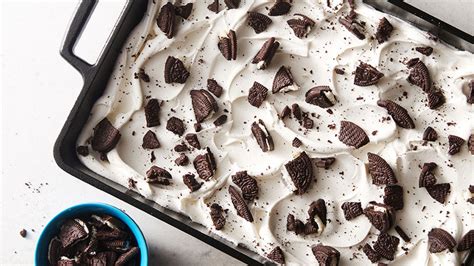 Oreo cake | a super easy recipe for a moist, chocolaty cake slathered in oreo buttercream. Oreo™ Dump Cake Recipe - Tablespoon.com