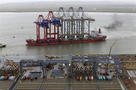 Uks Largest Cranes Arrive By Water At Dp World London Gateway Port